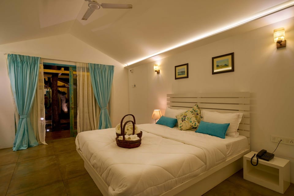 Individually furnished, desk, rollaway beds, bed sheets
