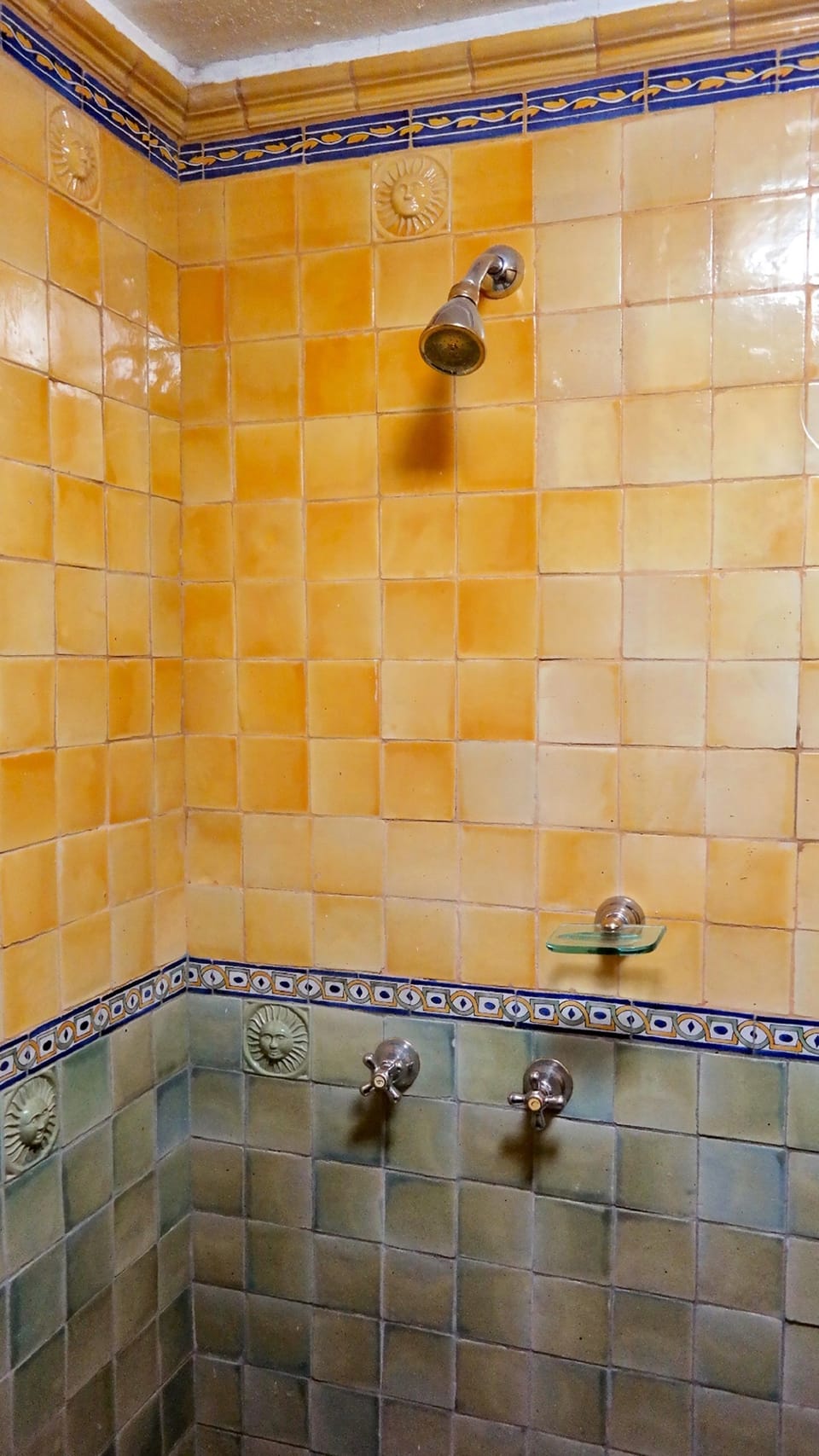 Design Room, Non Smoking, Garden View | Bathroom shower