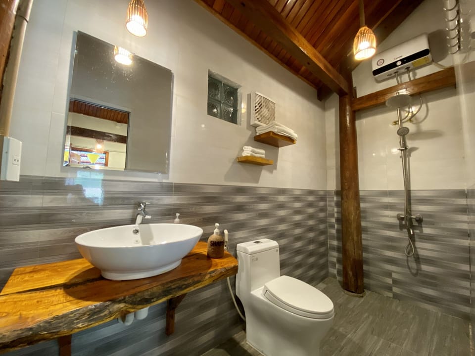 Phong Nha Coco Riverside Homestay Bed and Breakfast in Vietnam