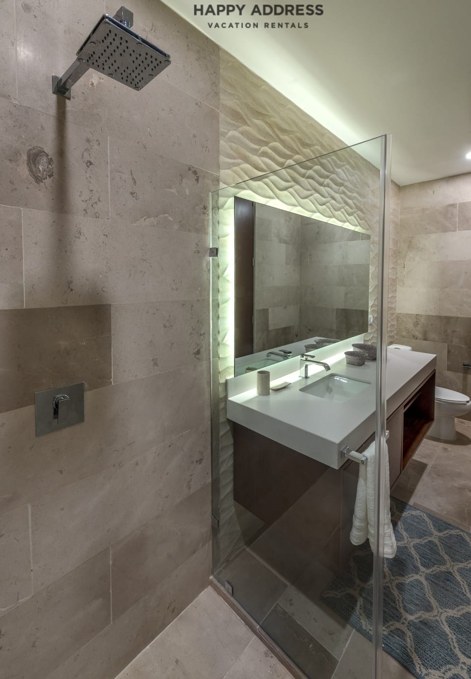 New and modern 2BR downtown apartment by Happy Address Apartment in Playa del Carmen