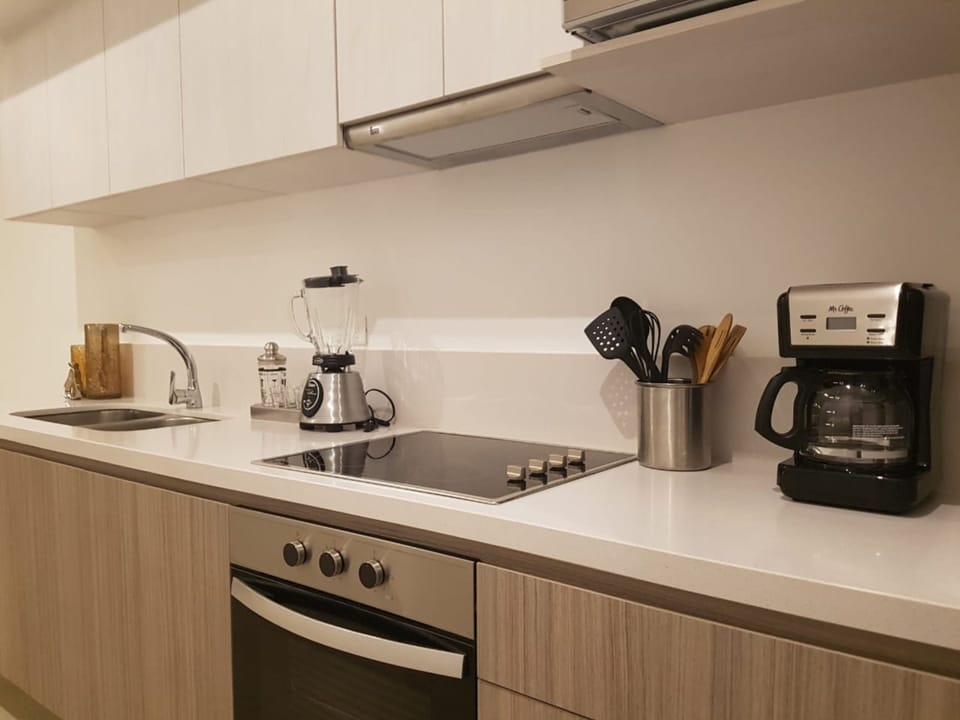 Apartment | Private kitchen | Fridge, microwave, oven, stovetop