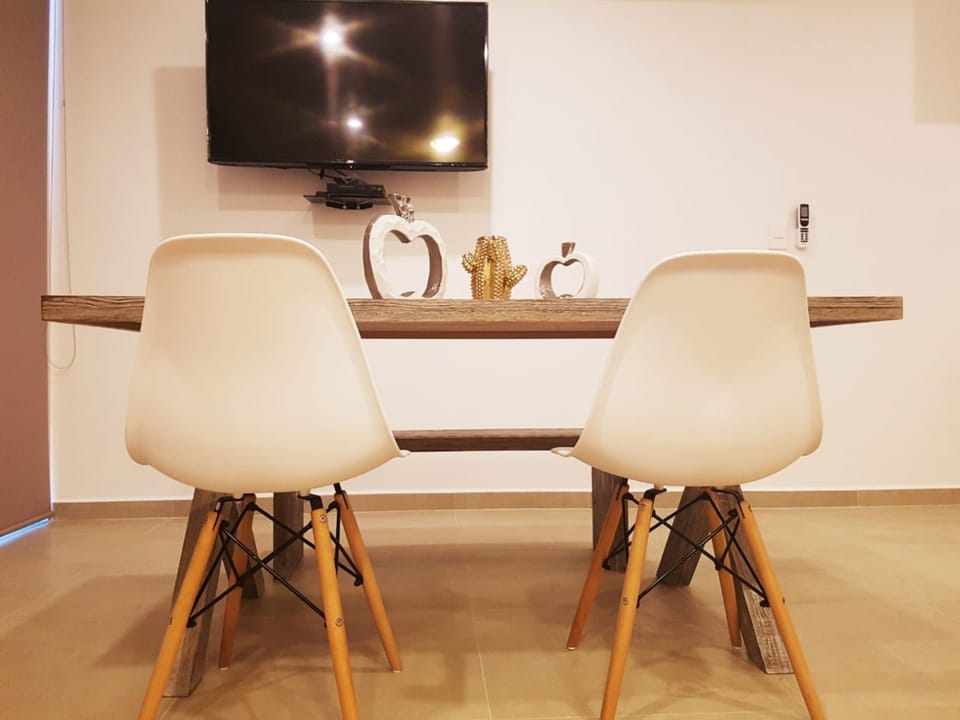 Apartment | Living room | Flat-screen TV