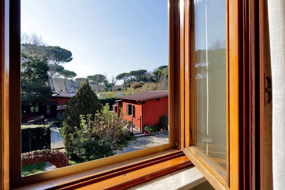 Classic Double Room, Non Smoking | Courtyard view
