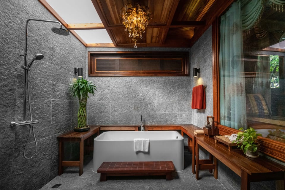V.5 Sukhothai (2 Bedroom Villa) | Bathroom | Separate tub and shower, deep soaking tub, free toiletries, hair dryer
