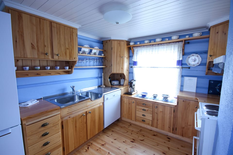 Engenstugu | Private kitchen | Electric kettle