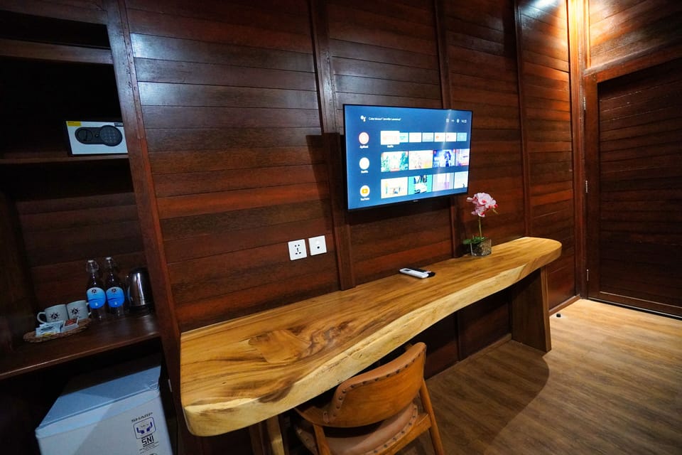 Panoramic Room, 1 Bedroom, Non Smoking, Pool View | Egyptian cotton sheets, premium bedding, minibar, in-room safe
