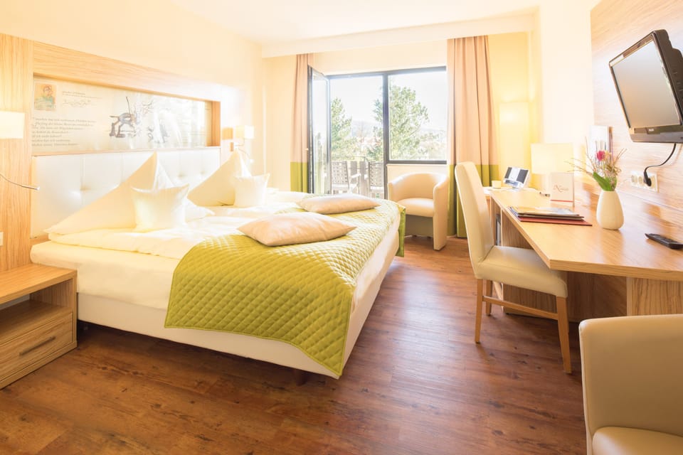 Comfort Double Room, Balcony, Garden View (Märchenzimmer) | Premium bedding, down comforters, minibar, in-room safe
