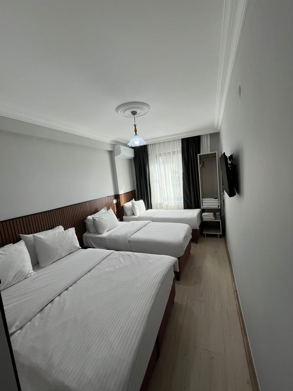 Deluxe Suite, 2 Bedrooms | Premium bedding, soundproofing, free WiFi, bed sheets
