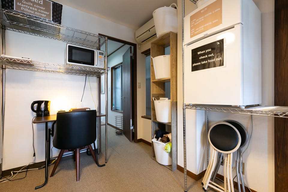 Shared Dormitory, Mixed Dorm (3rd Floor) | Soundproofing, iron/ironing board, free WiFi, bed sheets