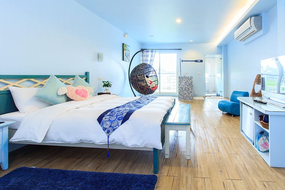 Deluxe Double Room, 1 Double Bed, Non Smoking | Desk, soundproofing, free WiFi, bed sheets