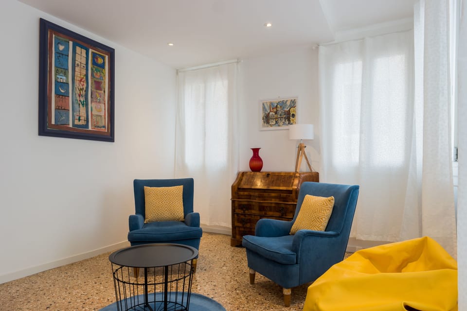 Deluxe Apartment, 1 Bedroom | Living room