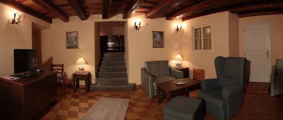 Suite, 1 Double Bed (High Class with own entrance) | In-room safe, desk, blackout drapes, iron/ironing board (on request)