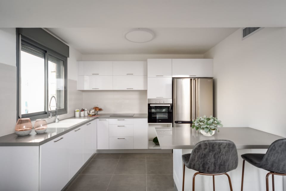 Exclusive Apartment, 3 Bedrooms (37) | Private kitchen | Full-size fridge, oven, stovetop, cookware/dishes/utensils