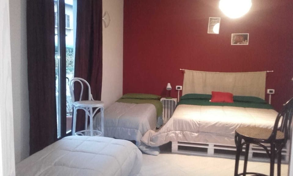 Quadruple Room | Desk, free WiFi, bed sheets, wheelchair access