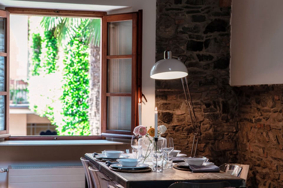 Apartment, 1 Bedroom | Dining room