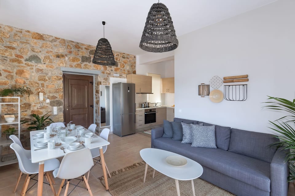 Two Bedroom Suite Sea View | Living room | LED TV