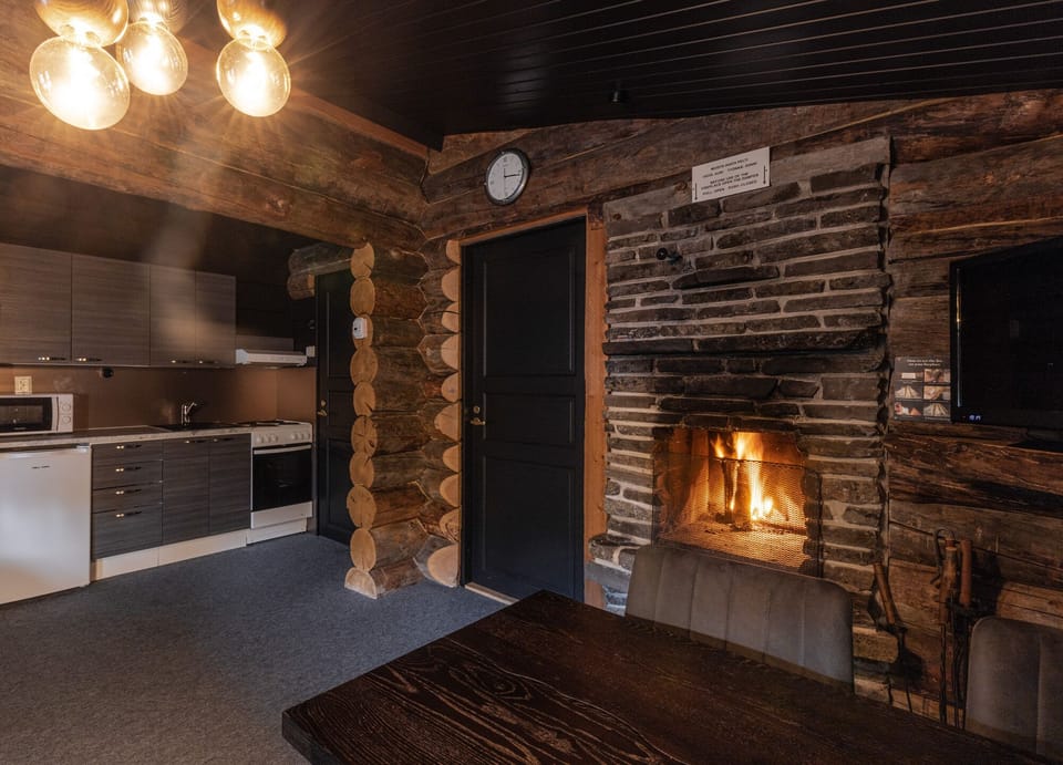 Traditional Cabin, 1 Bedroom, Sauna | Free WiFi, bed sheets