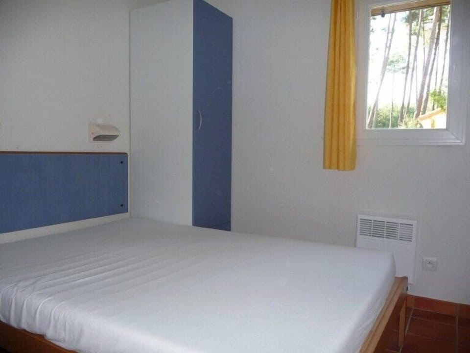 Chalet, 2 Bedrooms, Terrace (4px) | 2 bedrooms, free cribs/infant beds, bed sheets