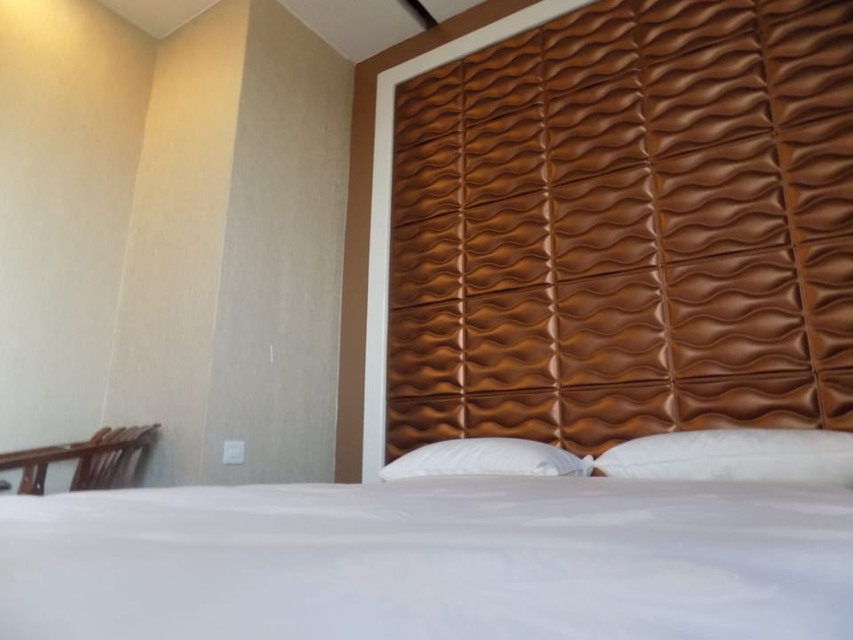 Double Room | Desk, soundproofing, free WiFi, bed sheets