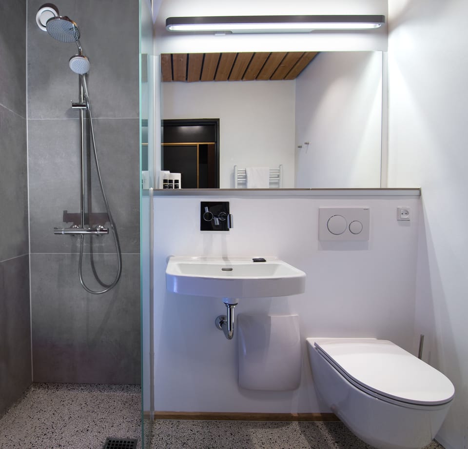 Superior Double Room, Garden Area | Bathroom | Shower, free toiletries, hair dryer, towels