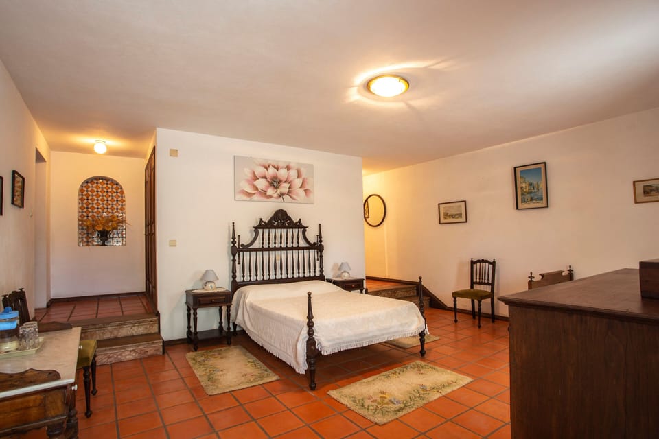Standard Room | Free WiFi, bed sheets