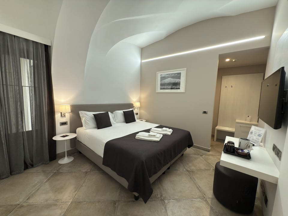 Standard Double or Twin Room | Premium bedding, memory foam beds, minibar, in-room safe