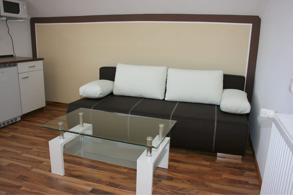 Junior Suite | Living area | TV