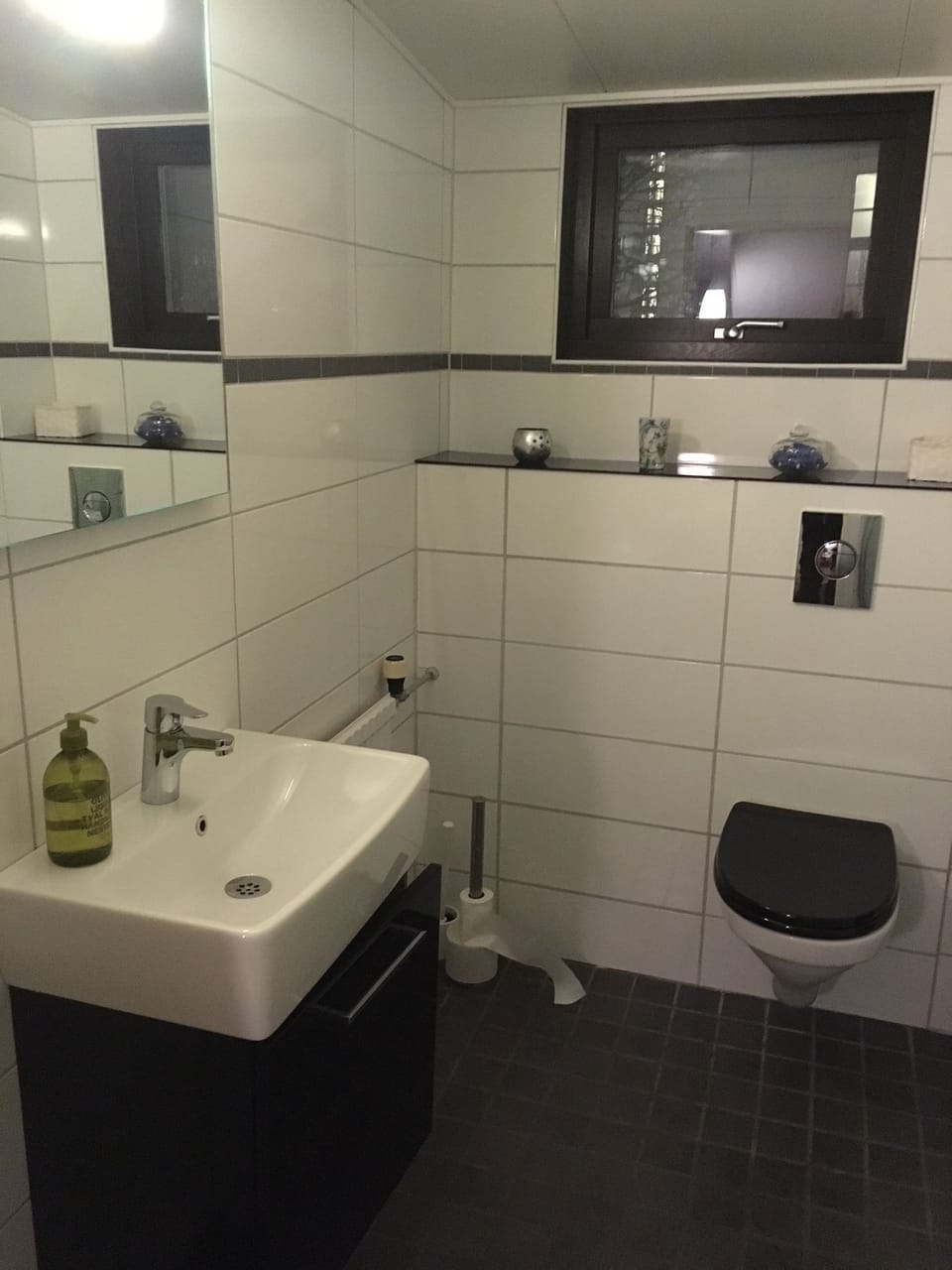 Shower, towels