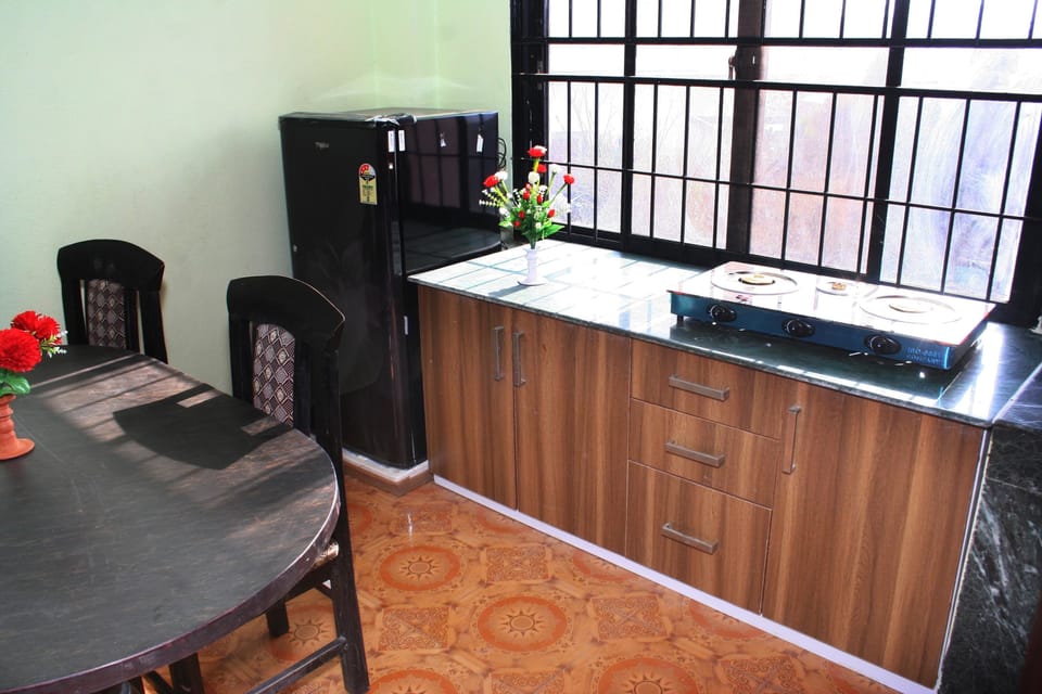 Deluxe Twin Room | Shared kitchen