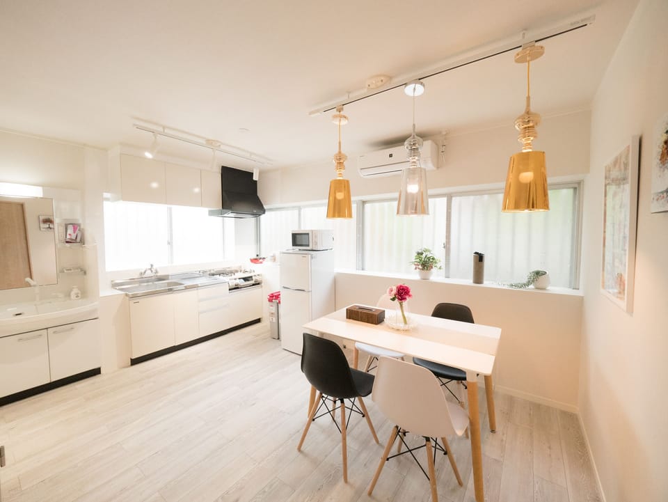 Basic Villa, Non Smoking | In-room dining