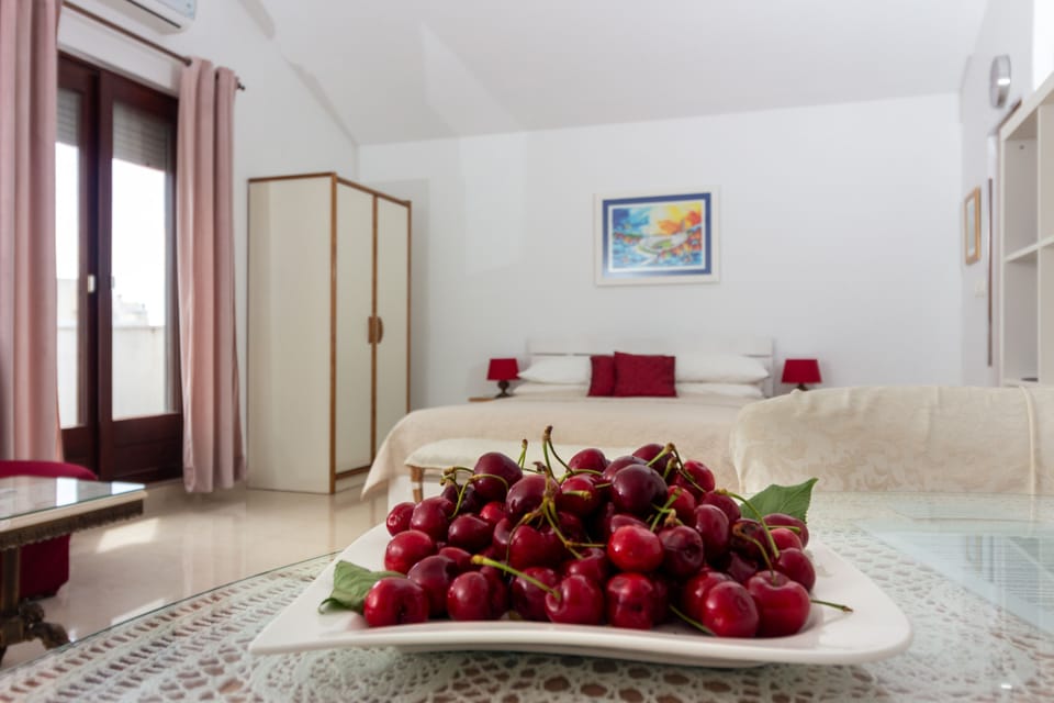 Studio, Pool View | In-room safe, desk, blackout drapes, soundproofing