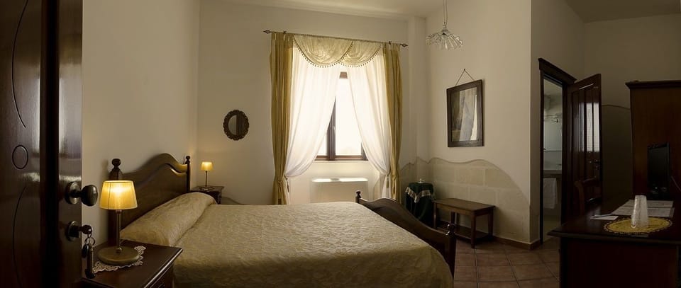 Basic Double Room | In-room safe, cribs/infant beds, free WiFi, bed sheets