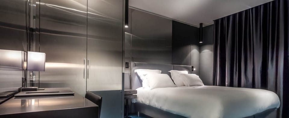 Superior Double or Twin Room | Premium bedding, in-room safe, desk, blackout drapes