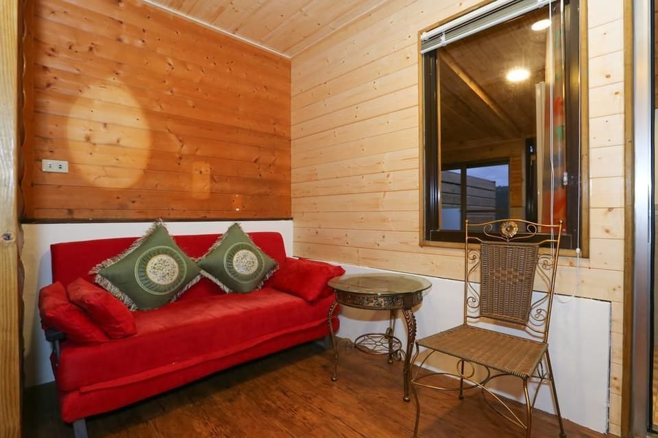 Desk, free WiFi, bed sheets, wheelchair access