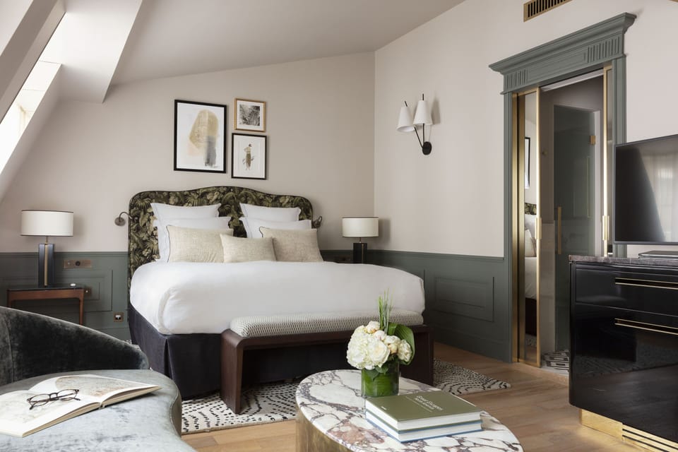 Executive Room | Premium bedding, down comforters, in-room safe, individually decorated