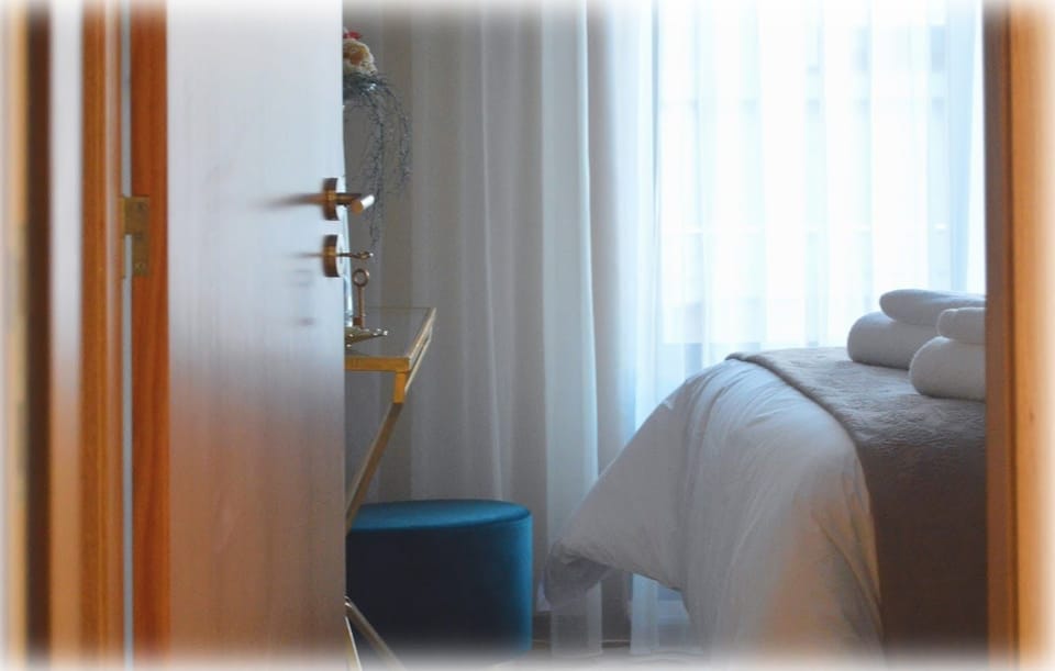 Apartment, 3 Bedrooms | 3 bedrooms, iron/ironing board, cribs (surcharge), WiFi (free)