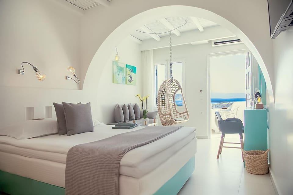 Superior Double Room, Sea View (Third Floor) | Egyptian cotton sheets, premium bedding, pillowtop beds, minibar