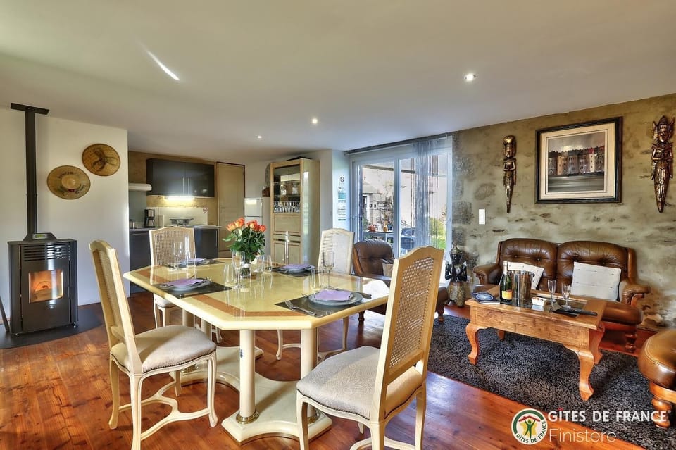 House, 2 Bedrooms (Keryanti) | Living area | Smart TV, DVD player