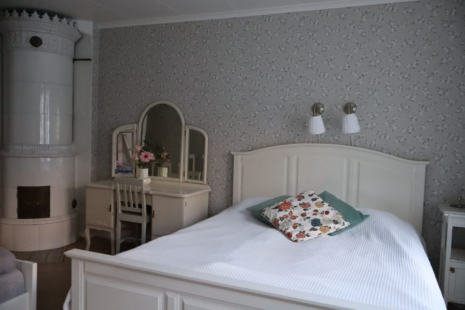 Individually decorated, individually furnished, blackout drapes