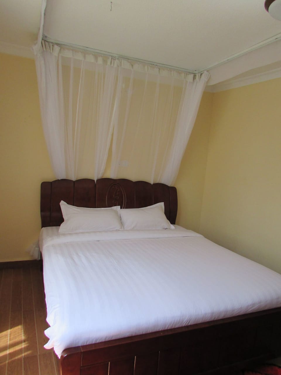 In-room safe, desk, iron/ironing board, free WiFi