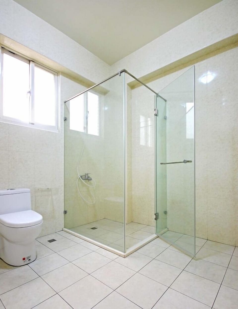Classic Double Room | Bathroom shower