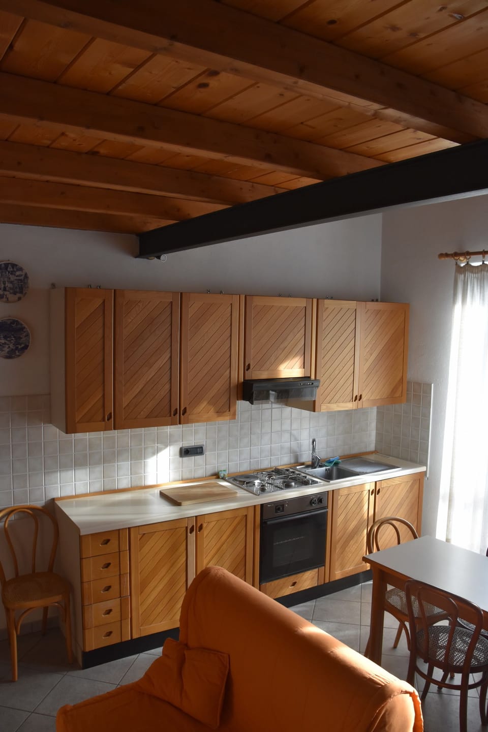 Apartment, 2 Bedrooms | Private kitchenette | Fridge, oven