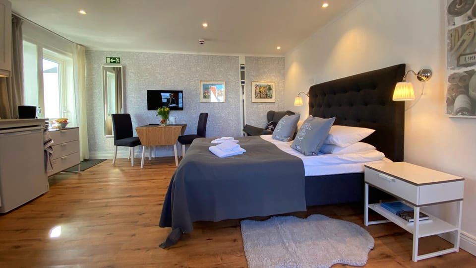 Premium Double Room, Sea View | 1 bedroom, premium bedding, pillowtop beds, individually decorated
