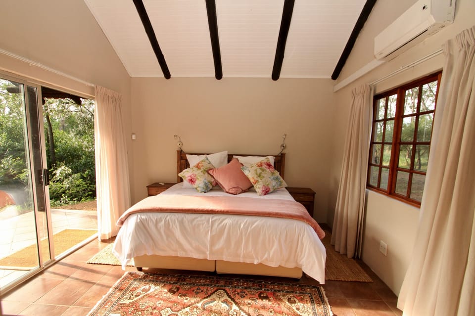 Luxury Double Room | Premium bedding, down comforters, individually decorated