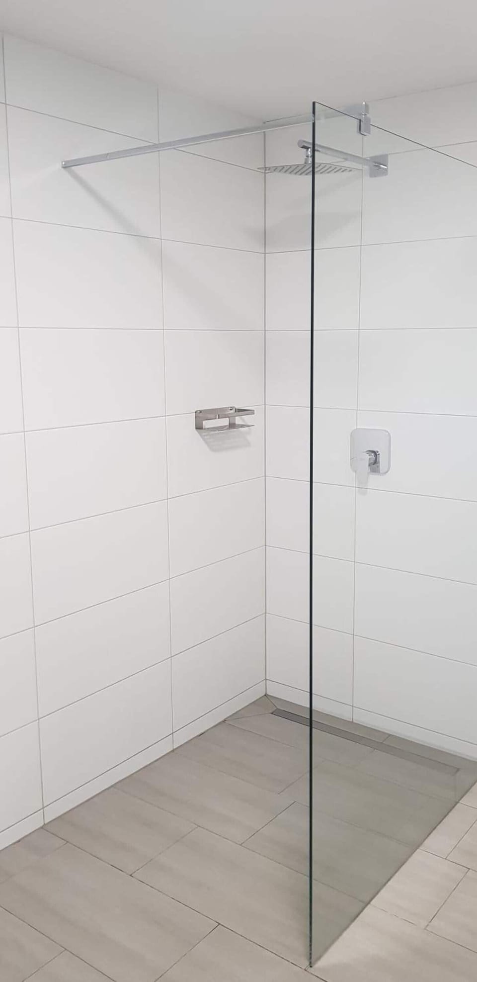 Shower, towels