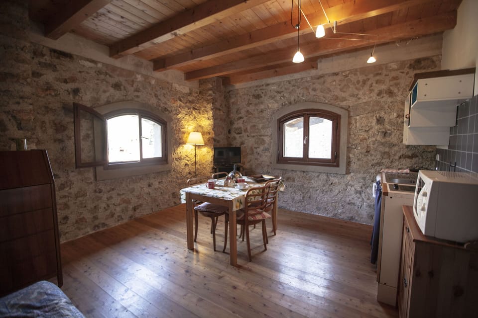 Studio (Bergamotto) | Private kitchenette