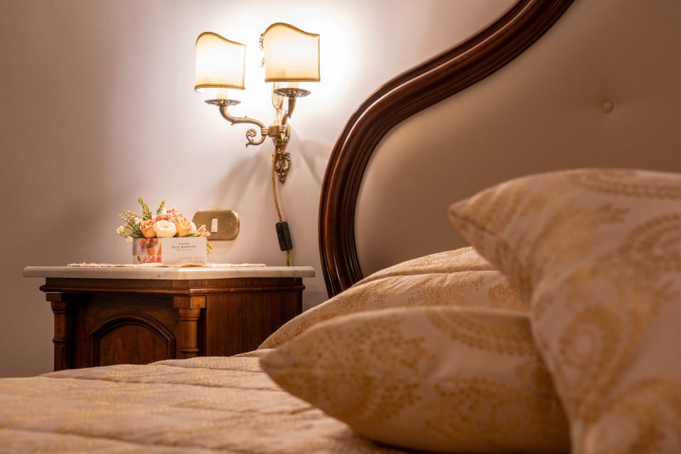 Deluxe Double Room, 1 Bedroom | In-room safe, individually decorated, soundproofing, free WiFi