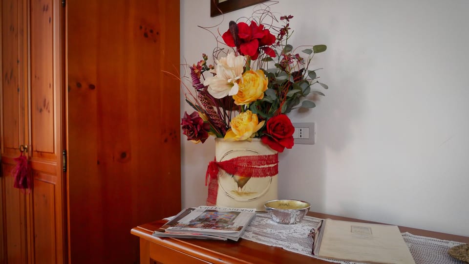 Basic Double Room Single Use, Courtyard View | Desk, iron/ironing board, free WiFi, bed sheets