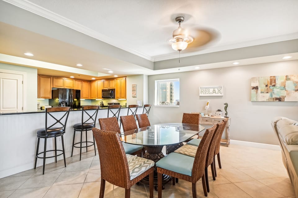 Condo, 3 Bedrooms | Private kitchen | Fridge, microwave, oven, dishwasher