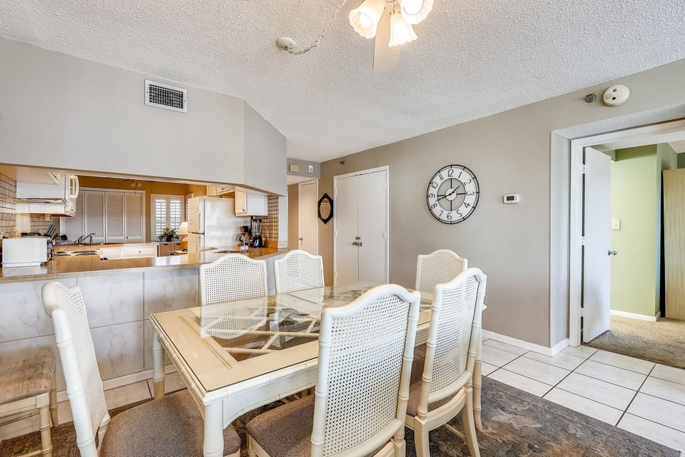 Condo, 2 Bedrooms | Private kitchen | Fridge, microwave, oven, dishwasher